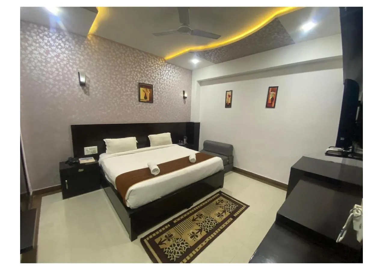 Hotel Agra Dazzling East Gate Agra (Uttar Pradesh)