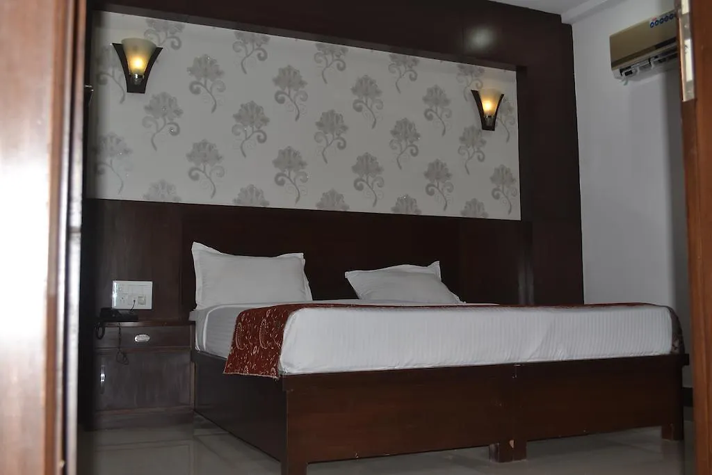 Hotel Agra Dazzling East Gate