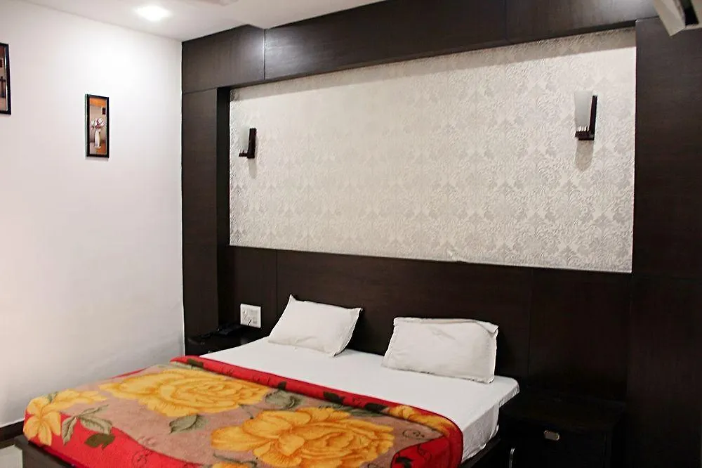 Hotel Agra Dazzling East Gate
