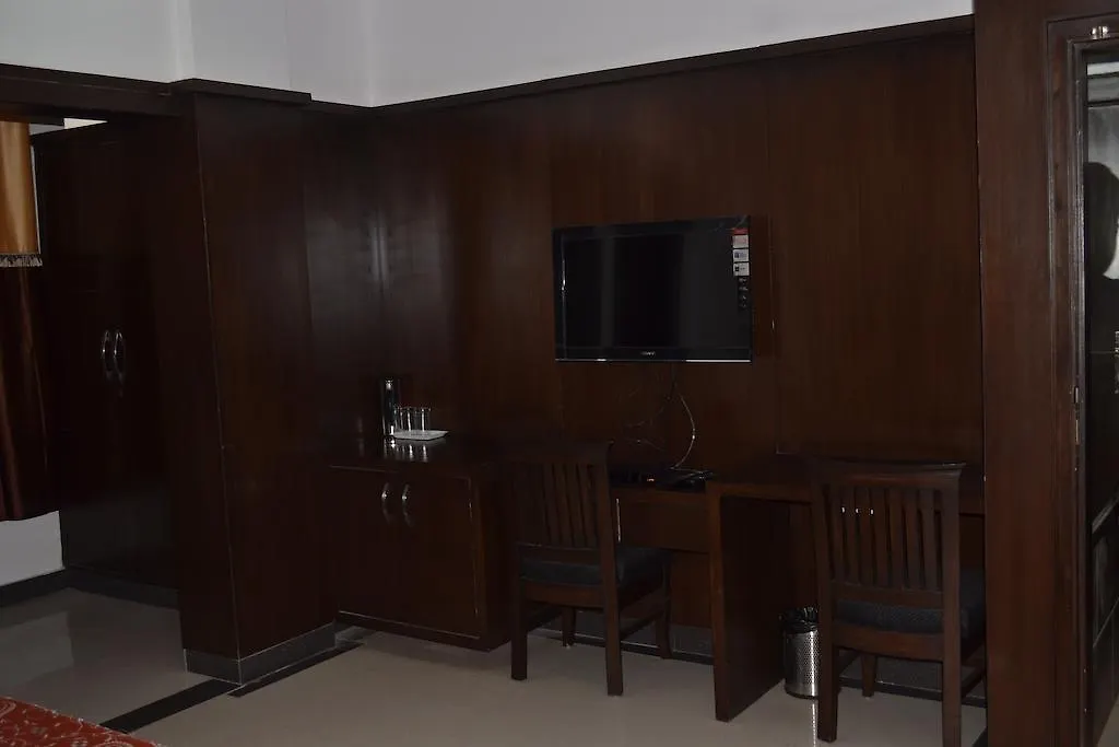 Hotel Agra Dazzling East Gate  Agra (Uttar Pradesh)