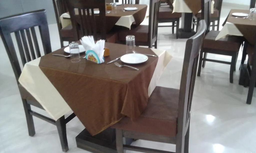 Hotel Agra Dazzling East Gate 3*, Agra (Uttar Pradesh) India