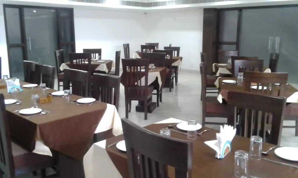 Hotel Agra Dazzling East Gate