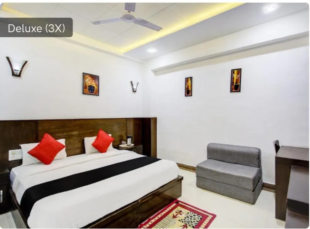 Hotel Agra Dazzling East Gate