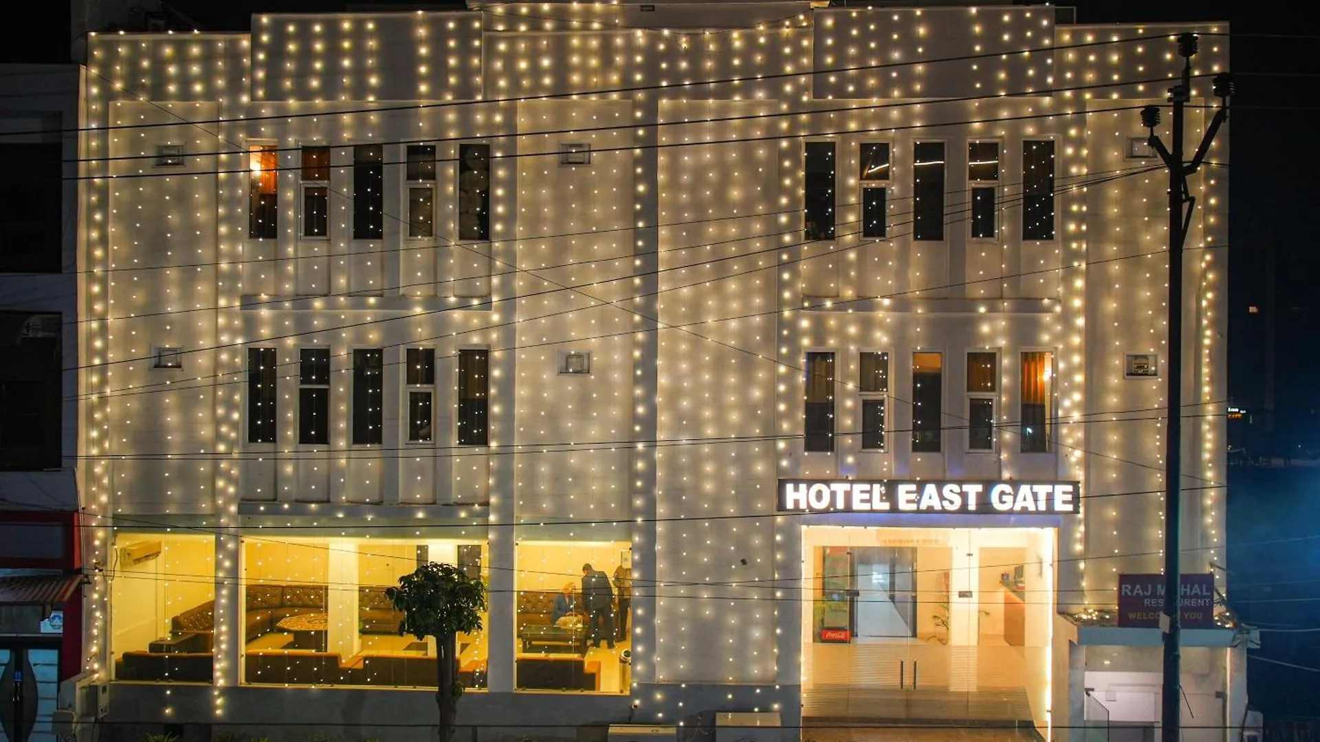 Hotel Agra Dazzling East Gate  Agra (Uttar Pradesh)
